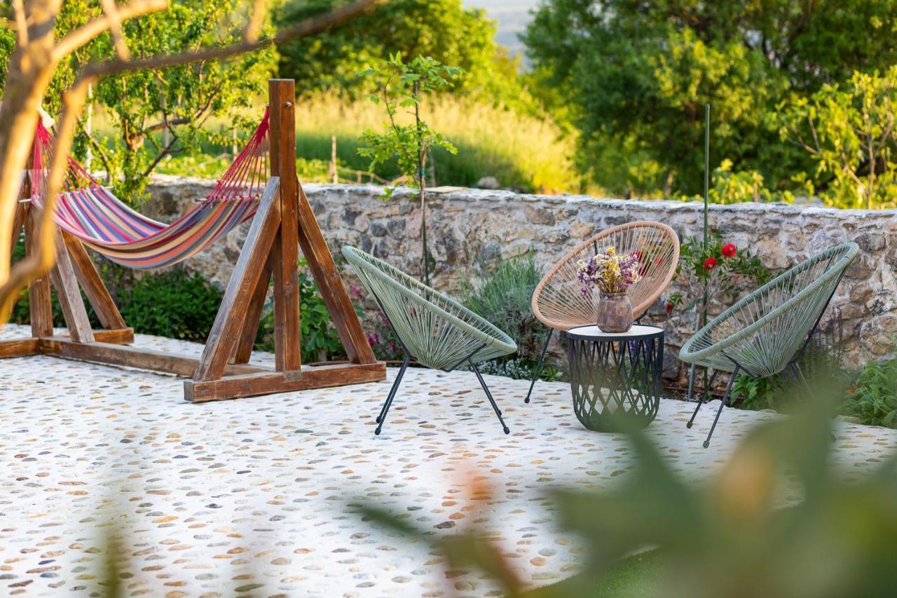Holiday Home - Villa Thorak Anić エクステリア 写真
