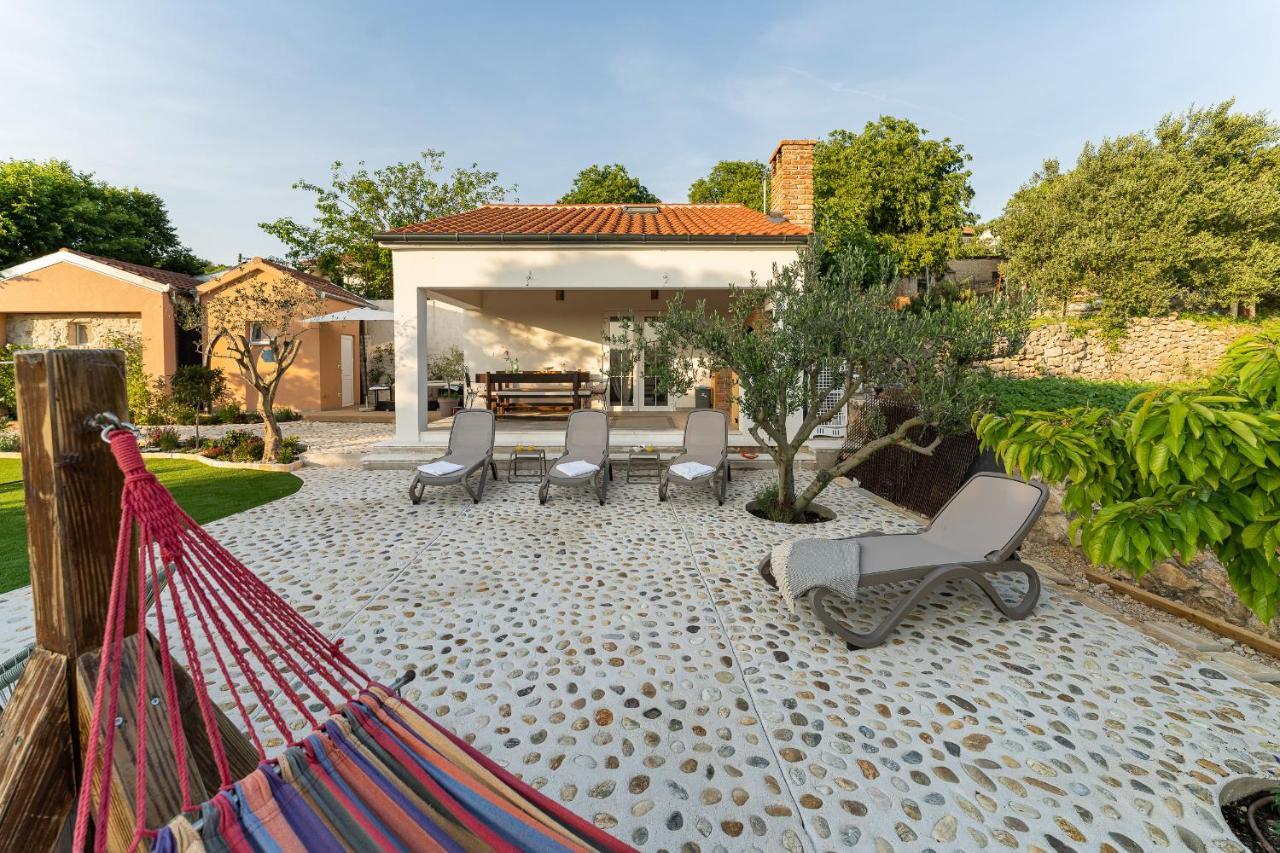 Holiday Home - Villa Thorak Anić エクステリア 写真