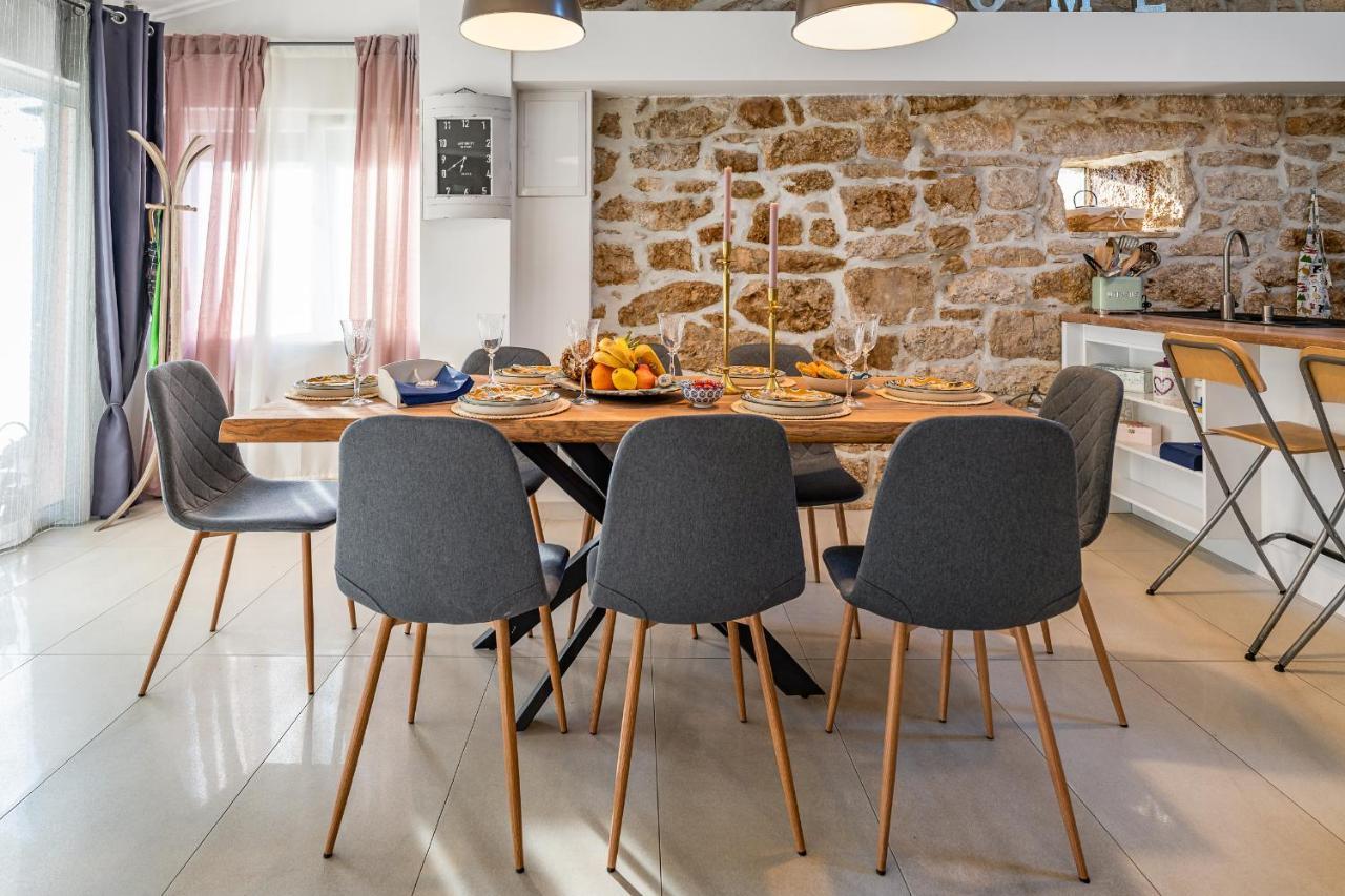 Holiday Home - Villa Thorak Anić エクステリア 写真
