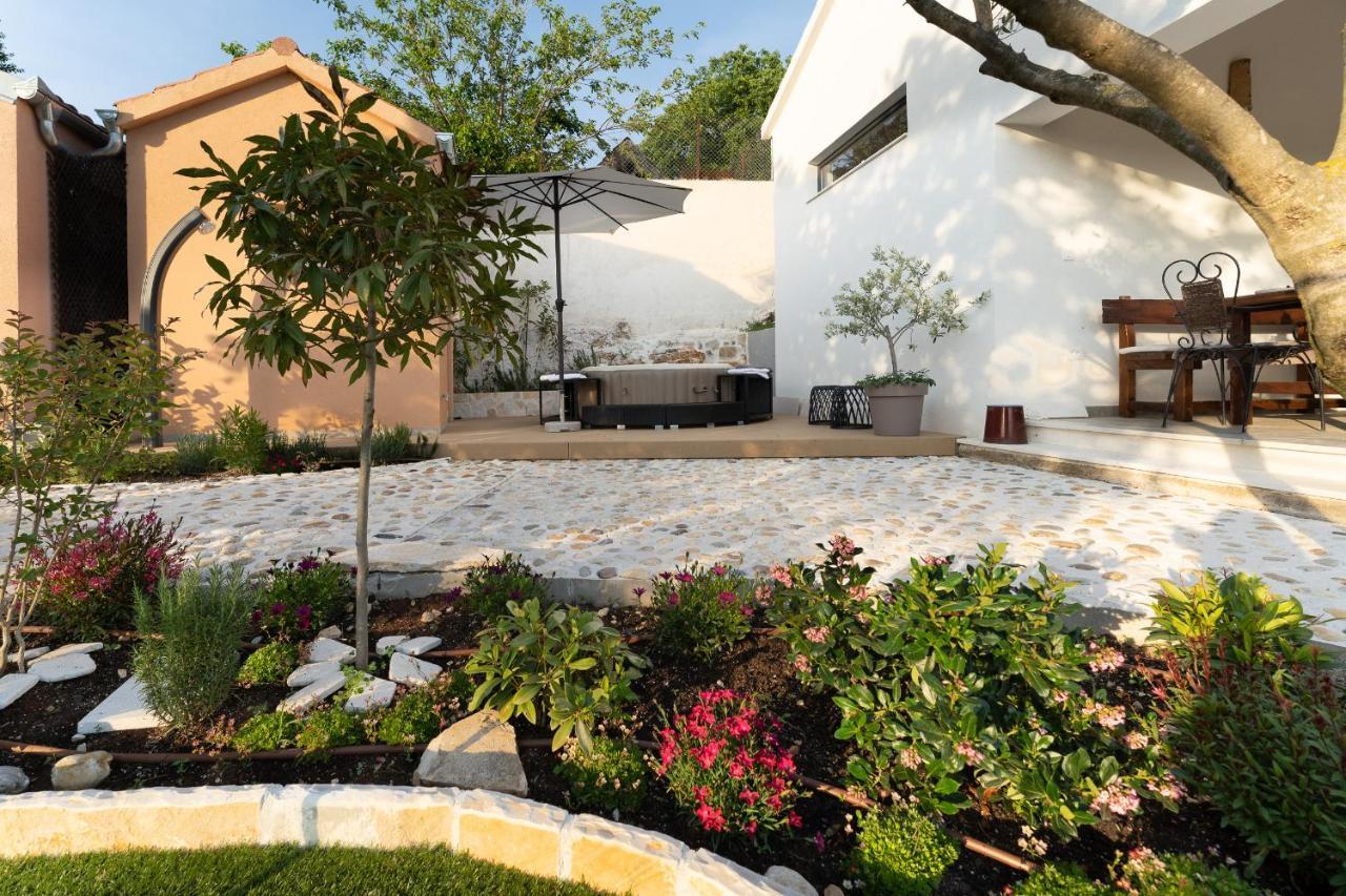 Holiday Home - Villa Thorak Anić エクステリア 写真