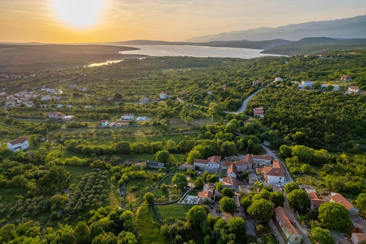 Holiday Home - Villa Thorak Anić エクステリア 写真